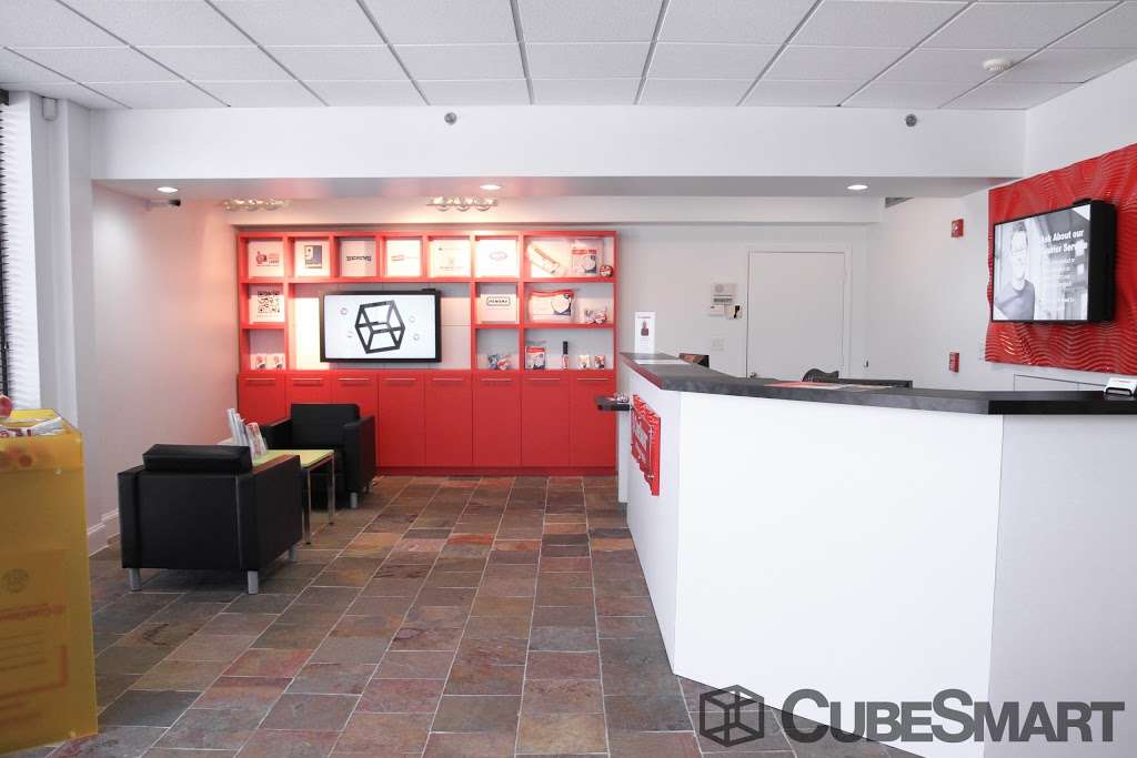 CubeSmart Self Storage | 8252 Westheimer Rd, Houston, TX 77063, USA | Phone: (713) 266-6630