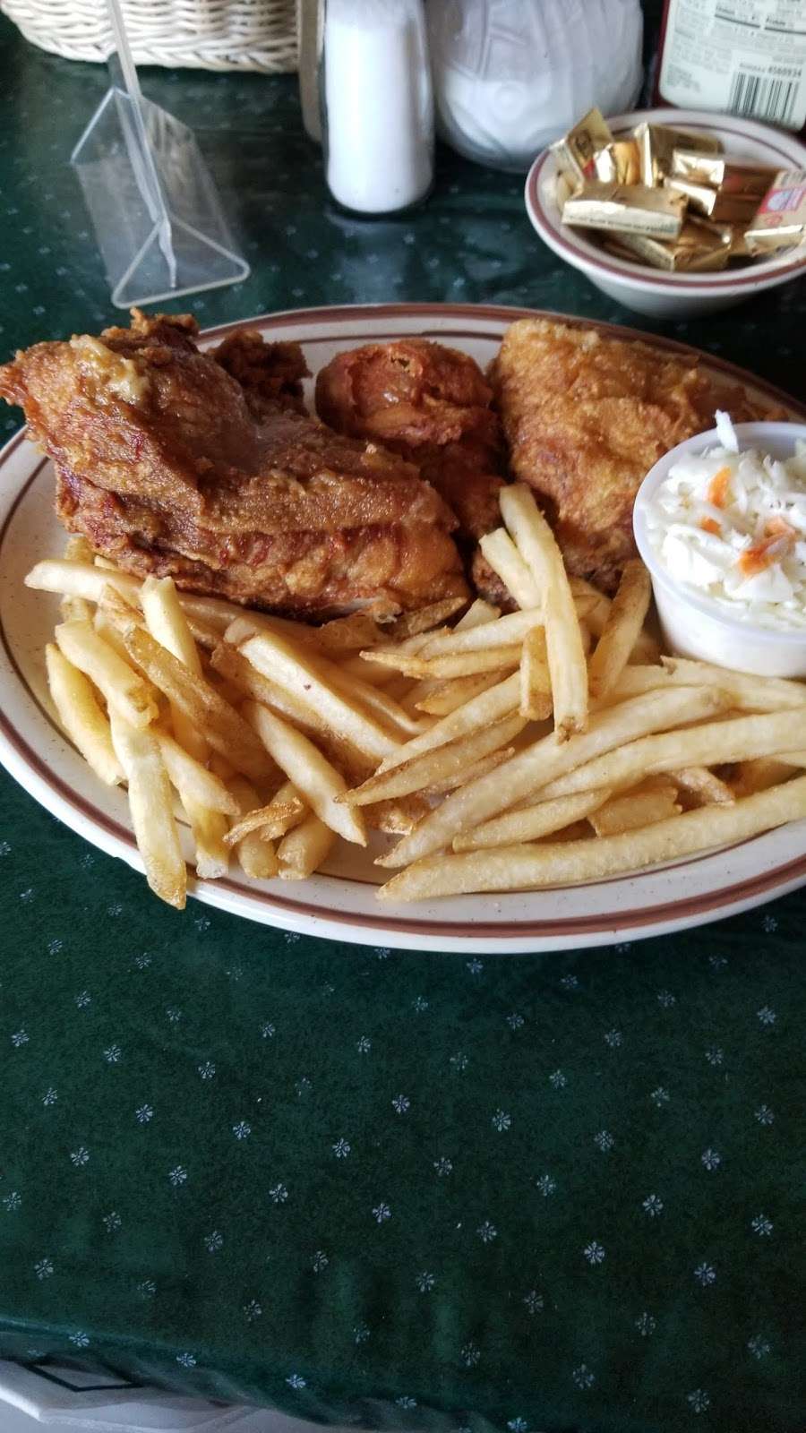 Crandalls Restaurant | 10441 IL-47, Hebron, IL 60034, USA | Phone: (815) 648-2609