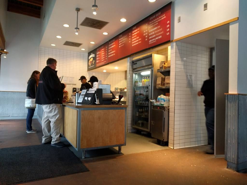 Chipotle Mexican Grill | 3725 Paxton Ave, Cincinnati, OH 45209, USA | Phone: (513) 631-3800