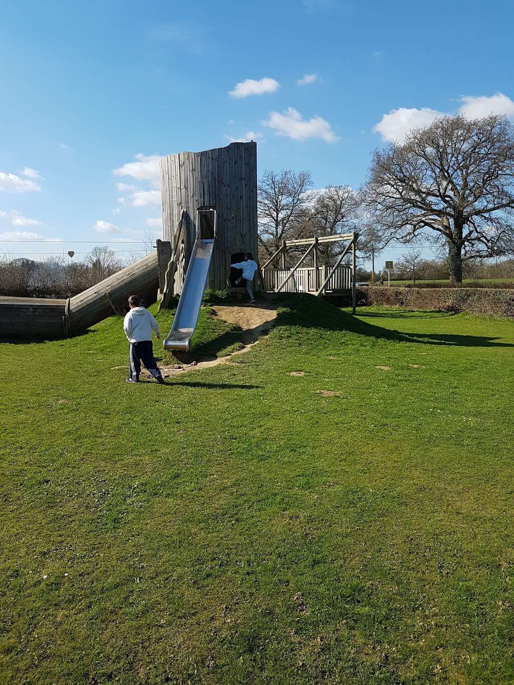 Leigh Playground | Leigh, Reigate RH2 8NP, UK