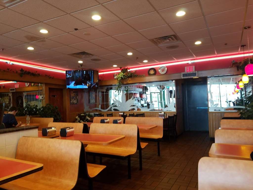 Brandys Gyros | 584 E Oakton St, Des Plaines, IL 60018, USA | Phone: (847) 299-1990