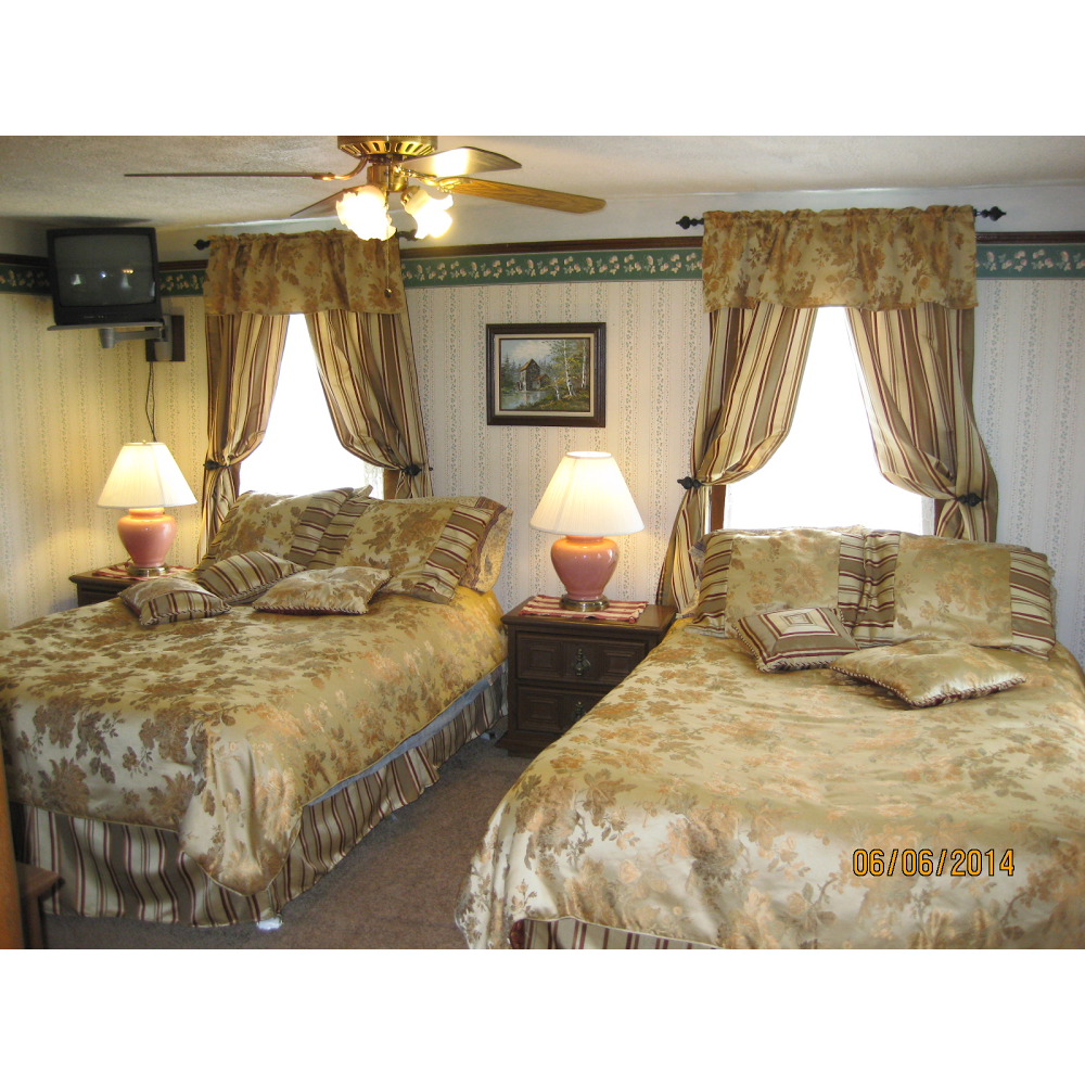 Albrightsville farm house Bed & Breakfast | 1793 PA-534, Albrightsville, PA 18210, USA | Phone: (570) 722-1212