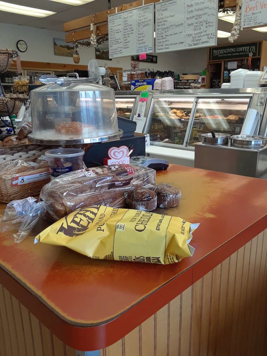 Oakmont Village Market | 6550 Oakmont Dr, Santa Rosa, CA 95409, USA | Phone: (707) 539-2434