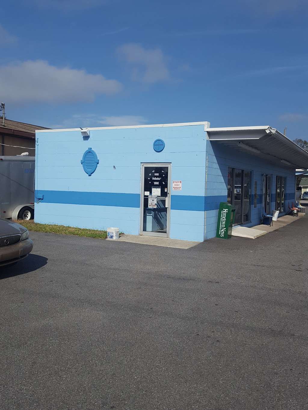 Blue Dolphin Laundromat & Car Wash | Photo 3 of 7 | Address: 921 S Ridgewood Ave, Edgewater, FL 32132, USA | Phone: (386) 847-8570
