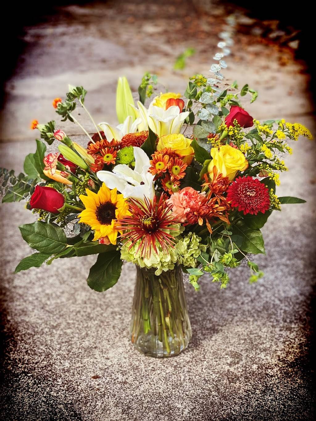 Pixie Dust Floral Design | 6010 Habersham Dr, Kernersville, NC 27284, USA | Phone: (336) 310-9001