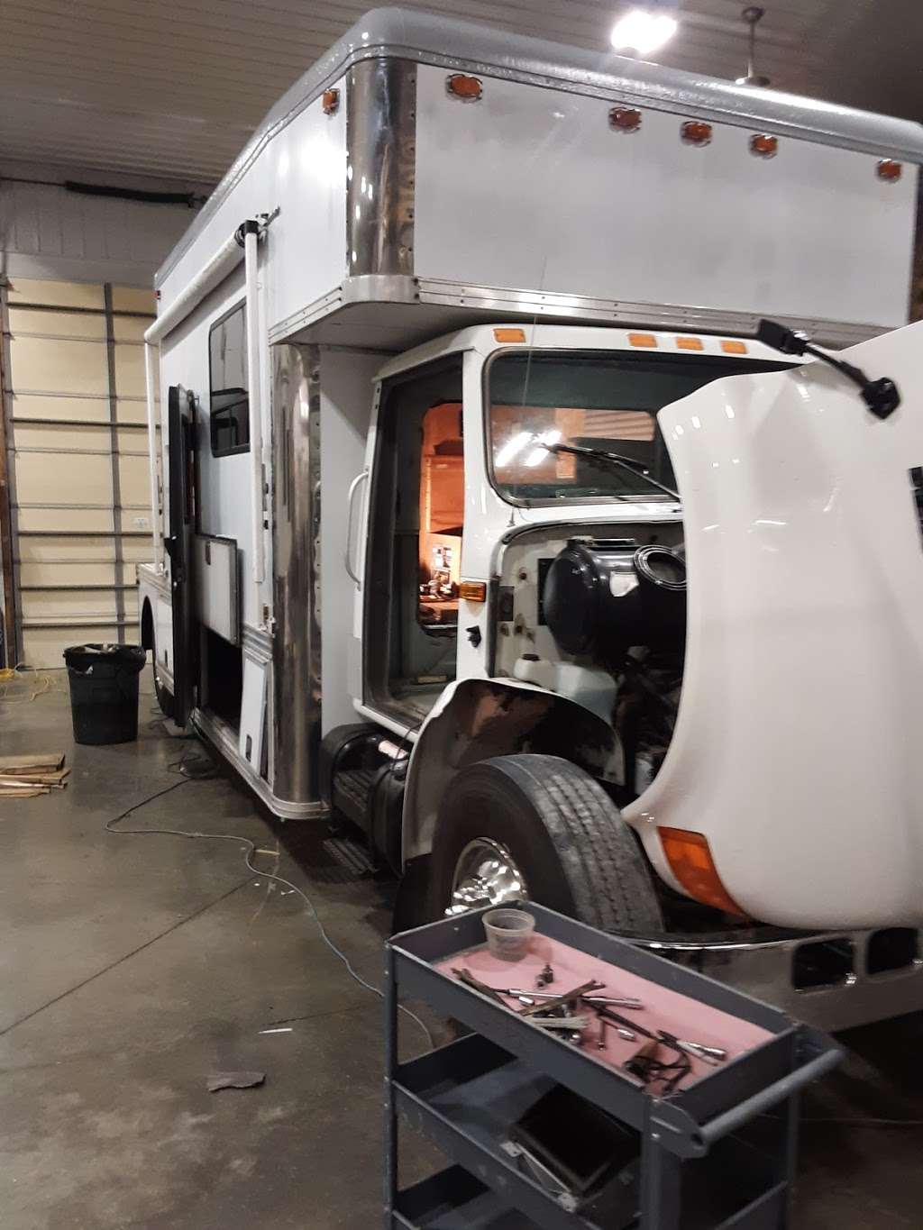 Bloomington RV Rehab | 6931 S Old State Rd 37, Bloomington, IN 47403, USA | Phone: (812) 272-0321