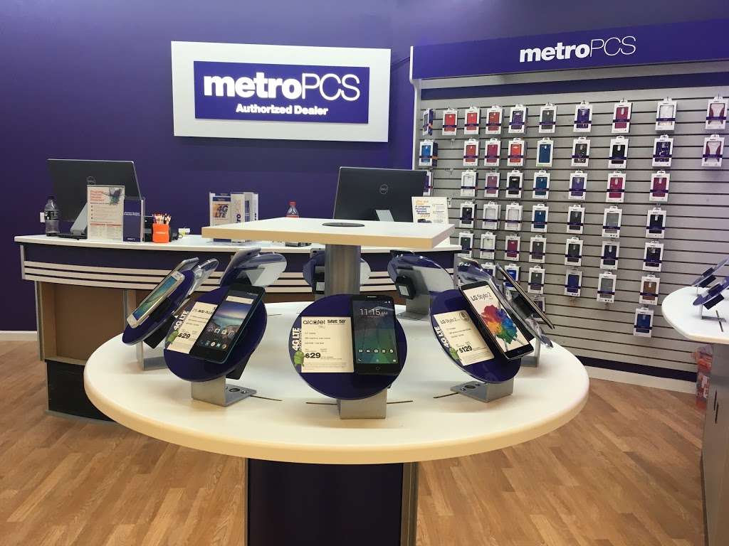 Metro by T-Mobile | 5601 Bandera Rd, San Antonio, TX 78238 | Phone: (210) 637-9180