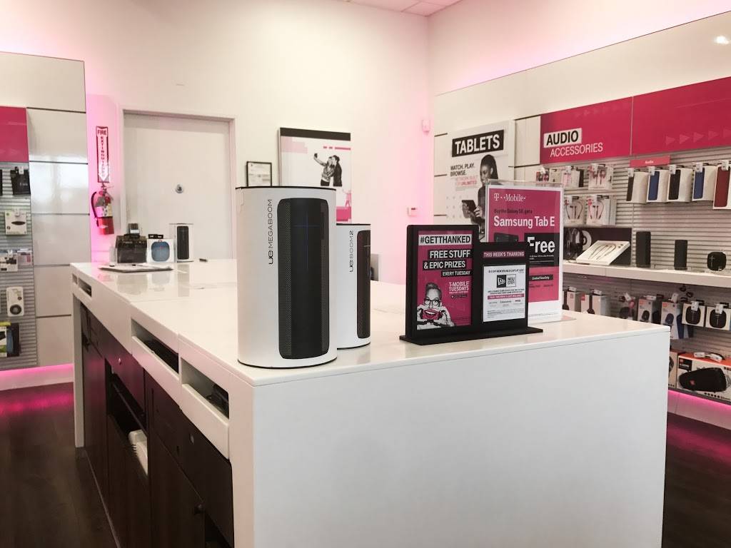 T-Mobile | 8112 Talbert Ave Unit 101, Huntington Beach, CA 92646, USA | Phone: (714) 843-6559