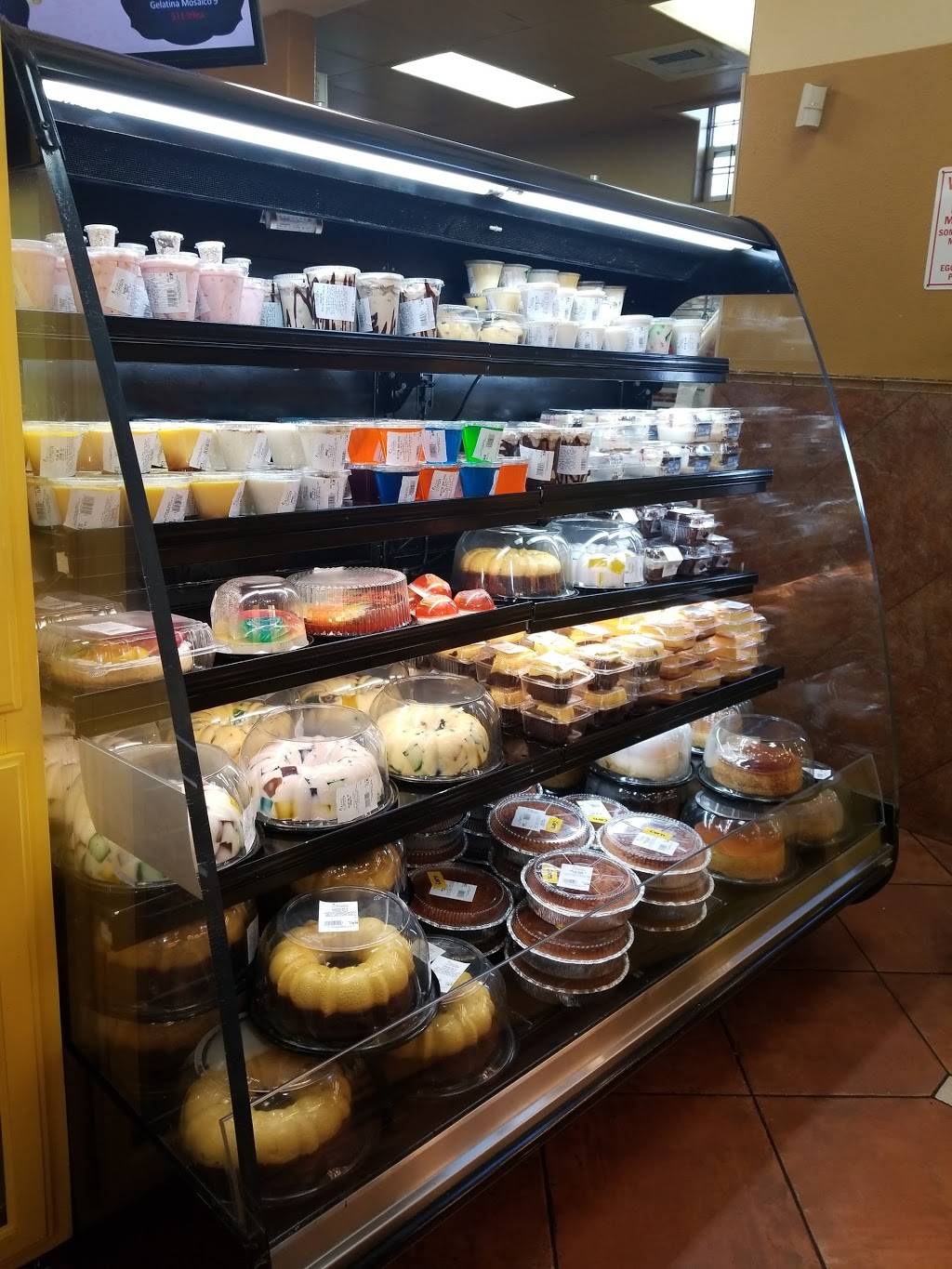 La Tapatia Market | 2606 E Main St, Stockton, CA 95205, USA | Phone: (209) 460-0163