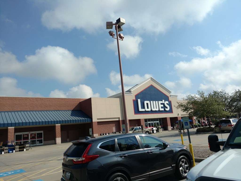 Lowes Home Improvement | 3052 College Park Dr, Conroe, TX 77384, USA | Phone: (936) 271-1166