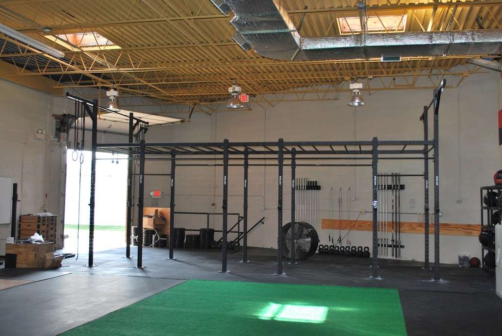 CrossFit Red Star | 2255 Lois Dr #5, Rolling Meadows, IL 60008 | Phone: (847) 378-8724