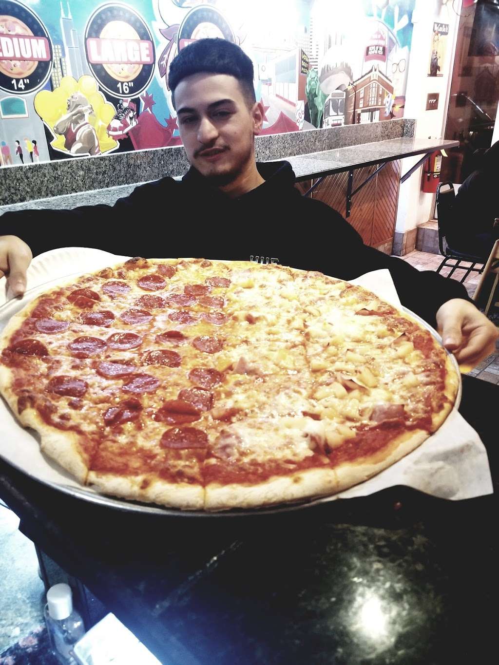 Catalinas Pizzeria | 5337 W Belmont Ave, Chicago, IL 60641 | Phone: (773) 993-0632