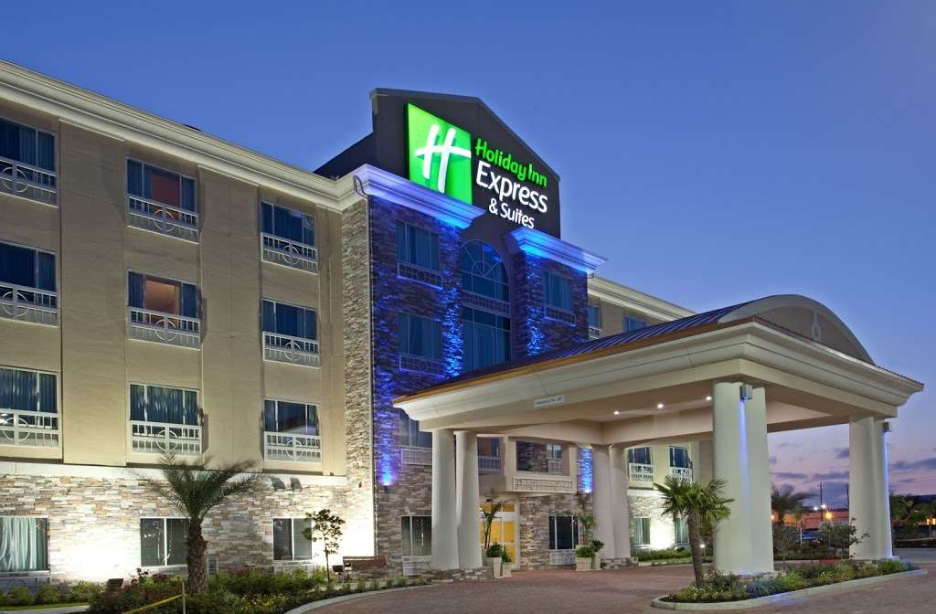 Holiday Inn Express & Suites Houston Space Ctr - Clear Lake | 900 Rogers Ct, Webster, TX 77598, USA | Phone: (281) 316-9750