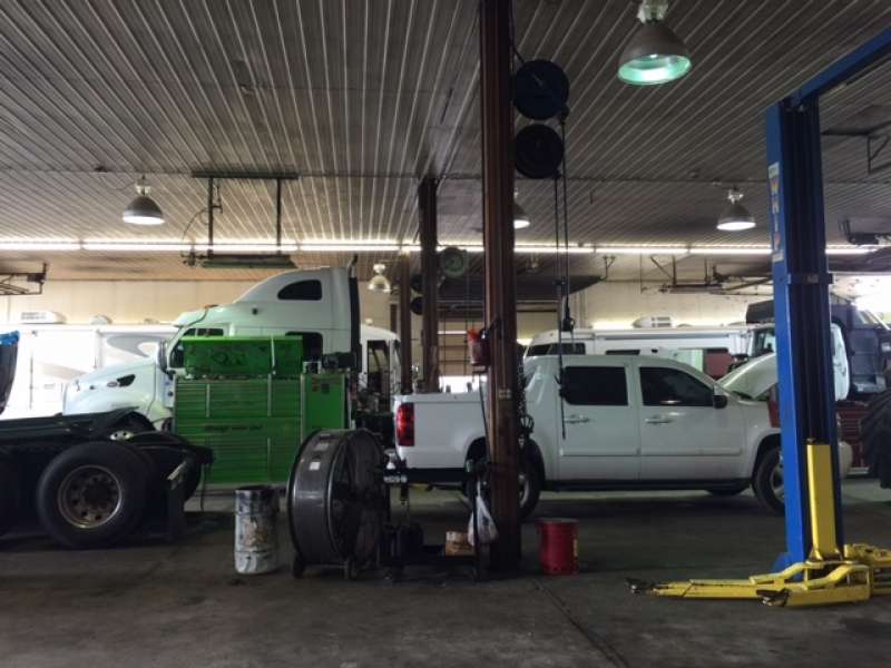 Curtis Garage & Wrecker | 9680 N Little Point Rd, Stilesville, IN 46180 | Phone: (317) 539-2152