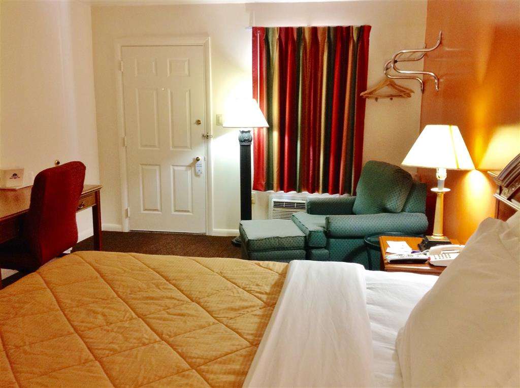 Americas Best Value Inn Lancaster | 1320 Harrisburg Pike, Lancaster, PA 17603, USA | Phone: (717) 397-4911