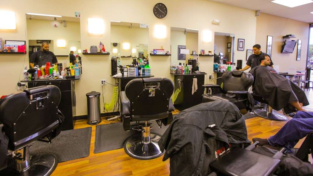 Clippers Barber Shop | 3635 Aloma Ave, Oviedo, FL 32765, USA | Phone: (407) 671-0600