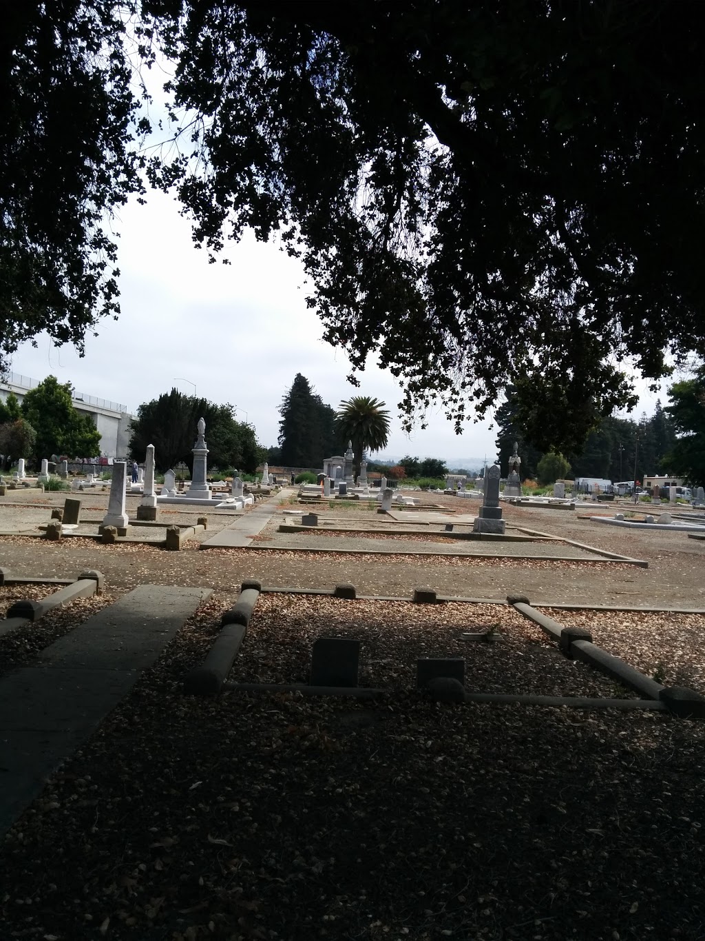 San Lorenzo Pioneer Cemetery | 15450 Hesperian Blvd, San Lorenzo, CA 94580, USA | Phone: (510) 581-0223