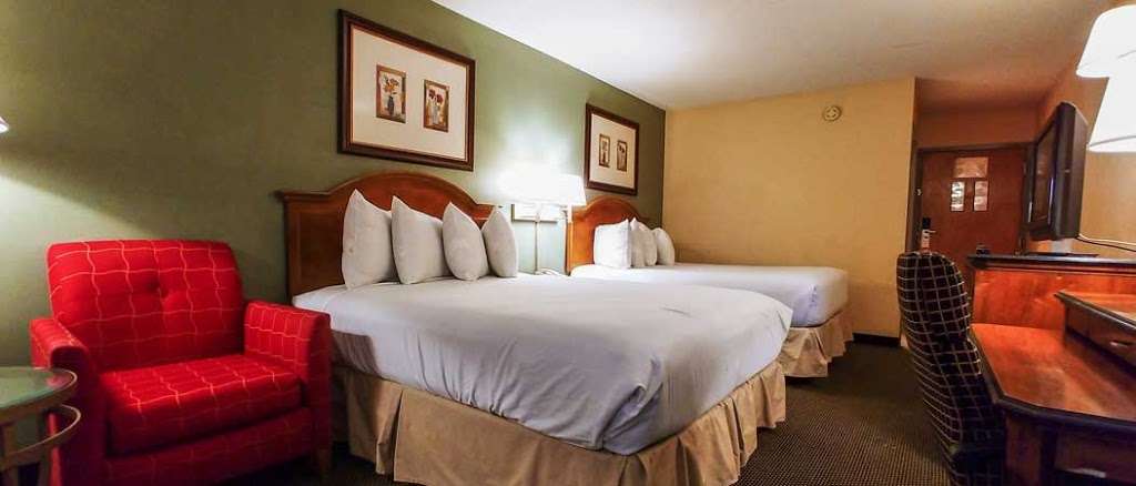 Lancaster Budget Host Inn | 2140 Lincoln Hwy E, Lancaster, PA 17602, USA | Phone: (717) 397-1900