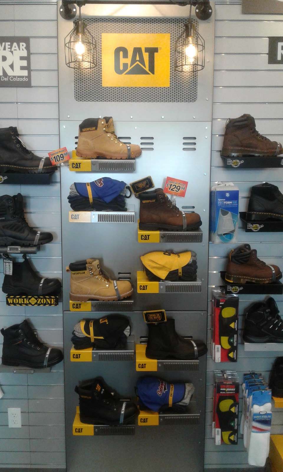 Boot World (Formerly KM Shoes) | 5531 Del Amo Blvd, Lakewood, CA 90713 | Phone: (562) 864-6420