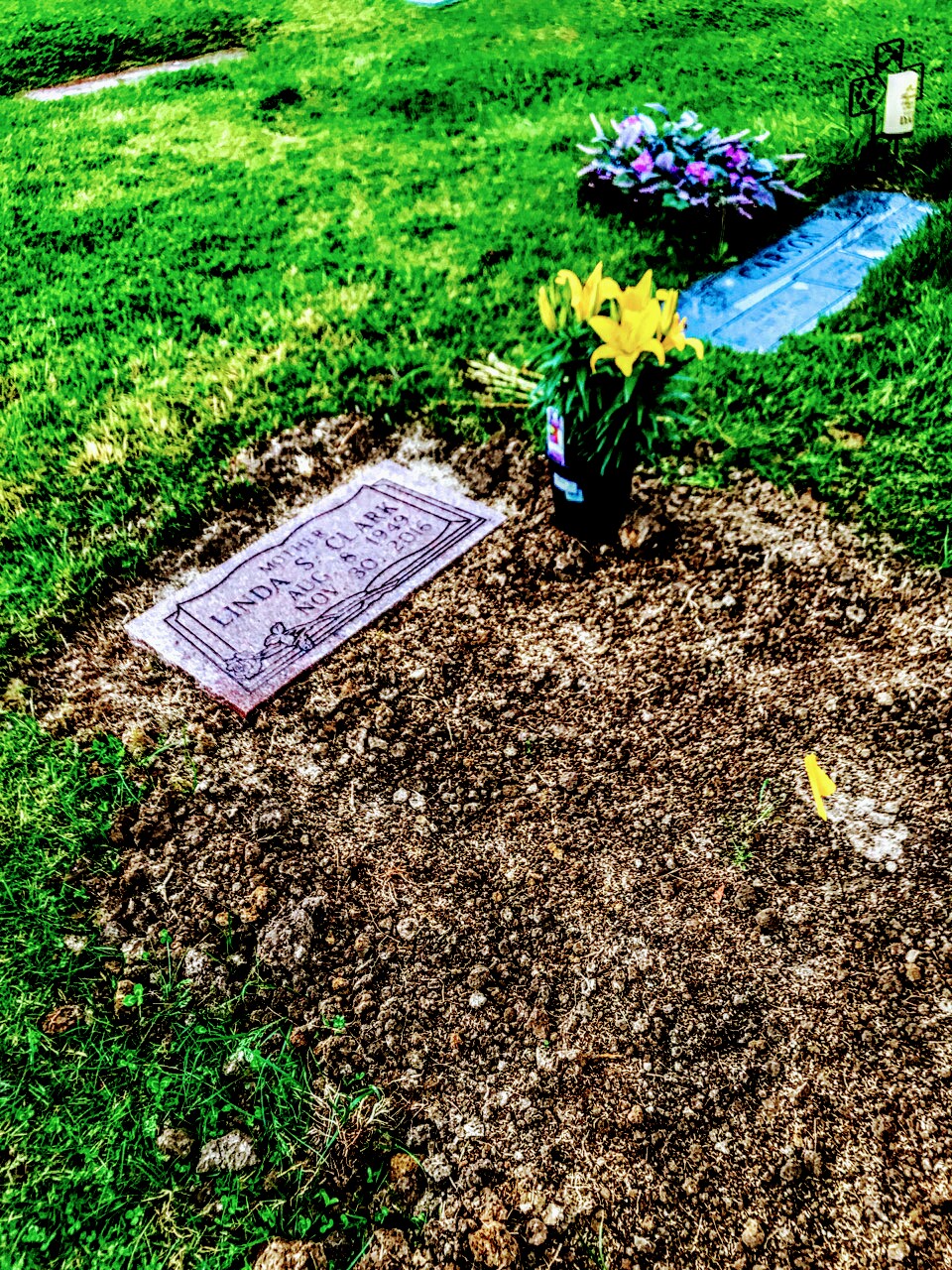 St Joseph Memorial Park Cemetery | 5005 Frederick Ave, St Joseph, MO 64506, USA | Phone: (816) 233-2526