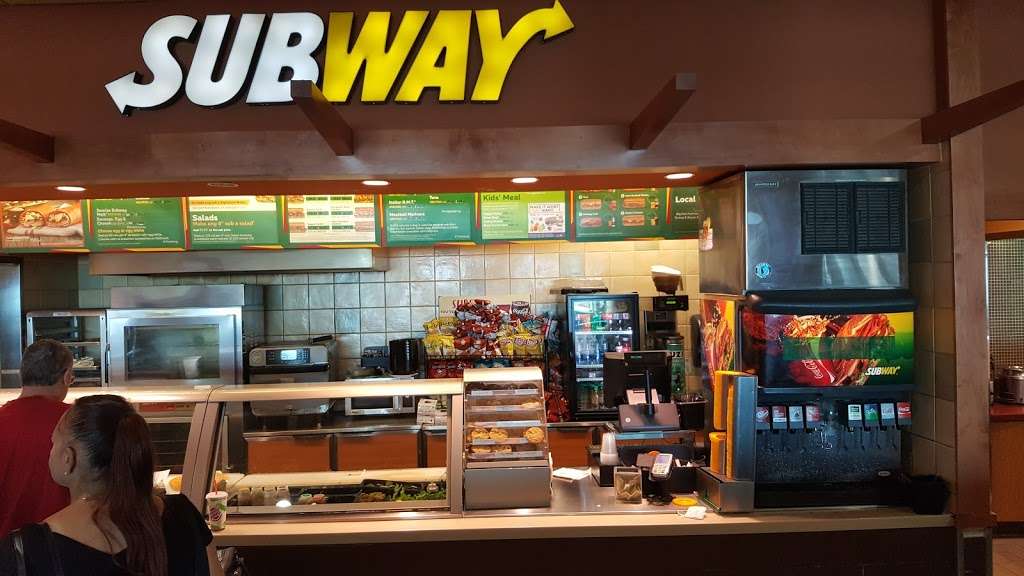 Subway Restaurants | 1 Airport Dr, Oakland, CA 94621 | Phone: (510) 563-3812