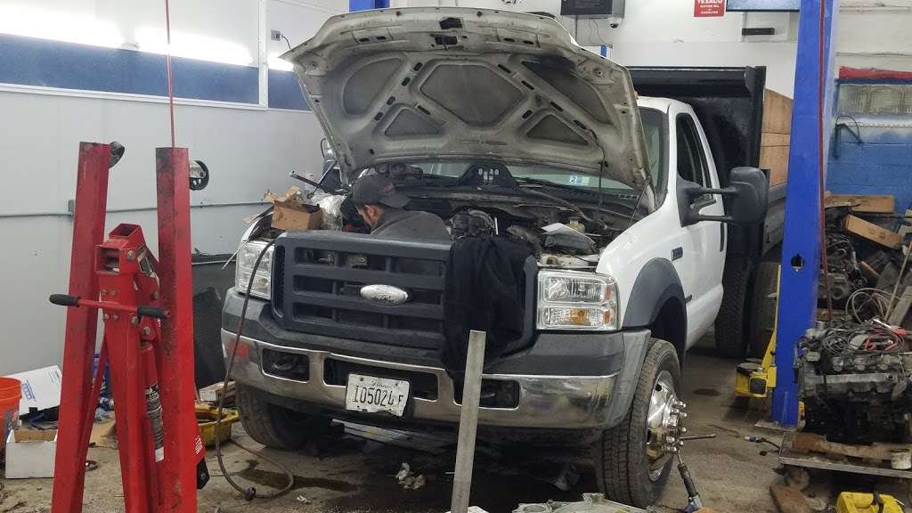 J&H Auto Service | 1714 N Broadway St, Crest Hill, IL 60403, USA | Phone: (630) 742-2309