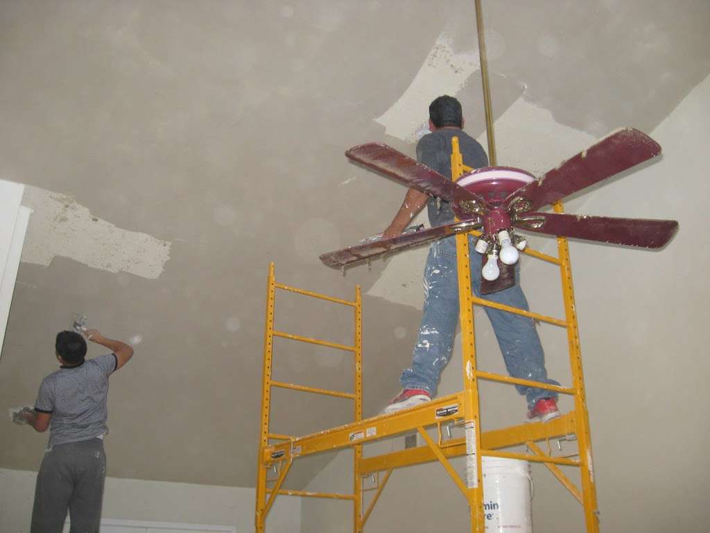 CRUZ ALL SERVICES HANDYMAN & RENOVATIONS LLC | 2848 Mark Twain Dr, Dallas, TX 75234, USA | Phone: (214) 529-4622