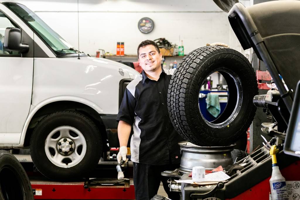 Pooles Garage & Tire Services | 1465 Hodge Rd, Knightdale, NC 27545, USA | Phone: (919) 266-2035