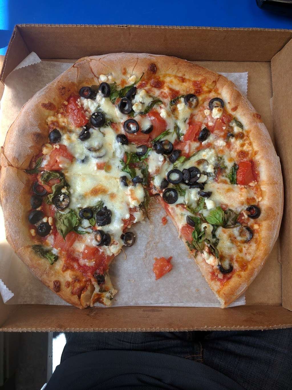 Giannis Pizza & Subs Inc | 861 Edgell Rd, Framingham, MA 01701, USA | Phone: (508) 877-7697