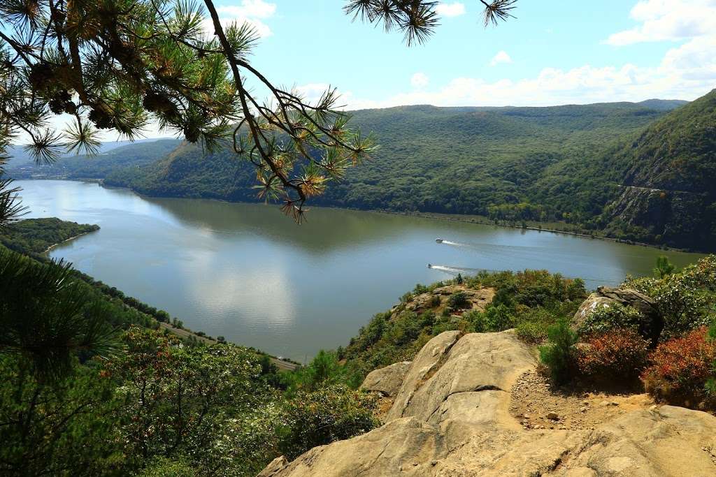 Breakneck Trail | Breakneck Ridge Trail, Cold Spring, NY 10516, USA