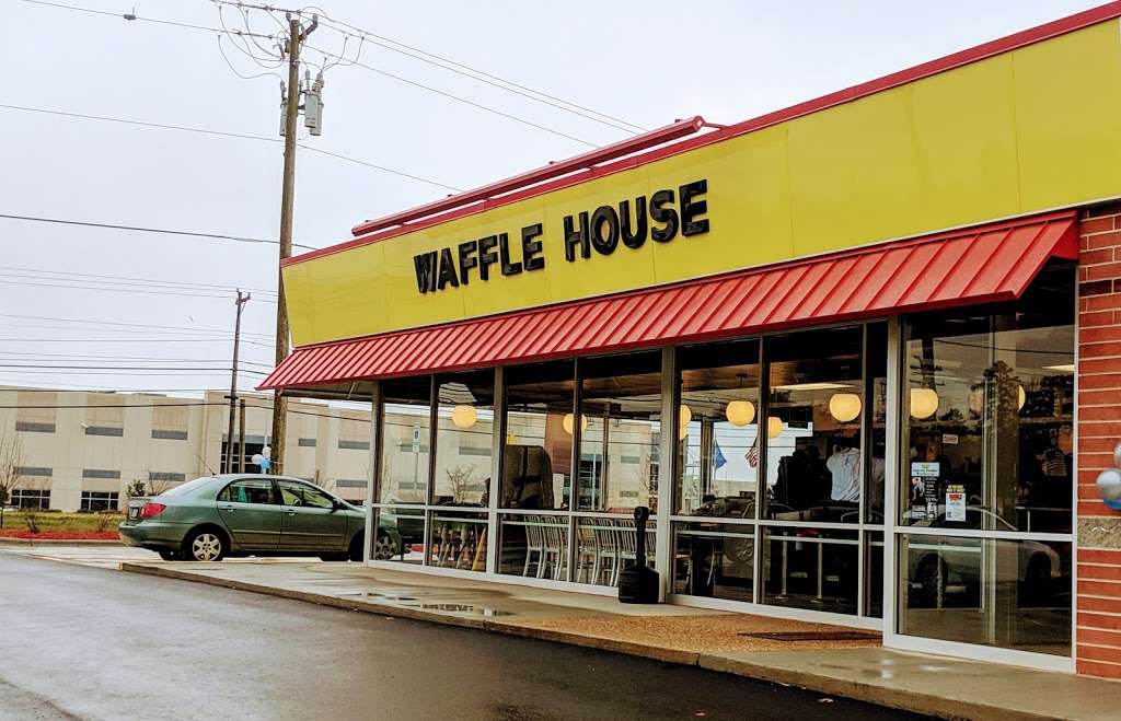 Waffle House | 8512 Steele Creek Rd, Charlotte, NC 28273, USA | Phone: (704) 891-9748