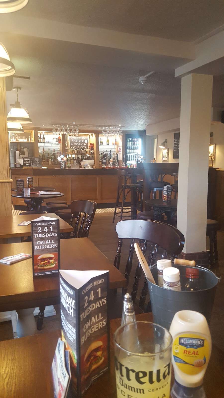 The Queens Head | 66 High Rd Wormley, Broxbourne EN10 6JN, UK | Phone: 01992 275066