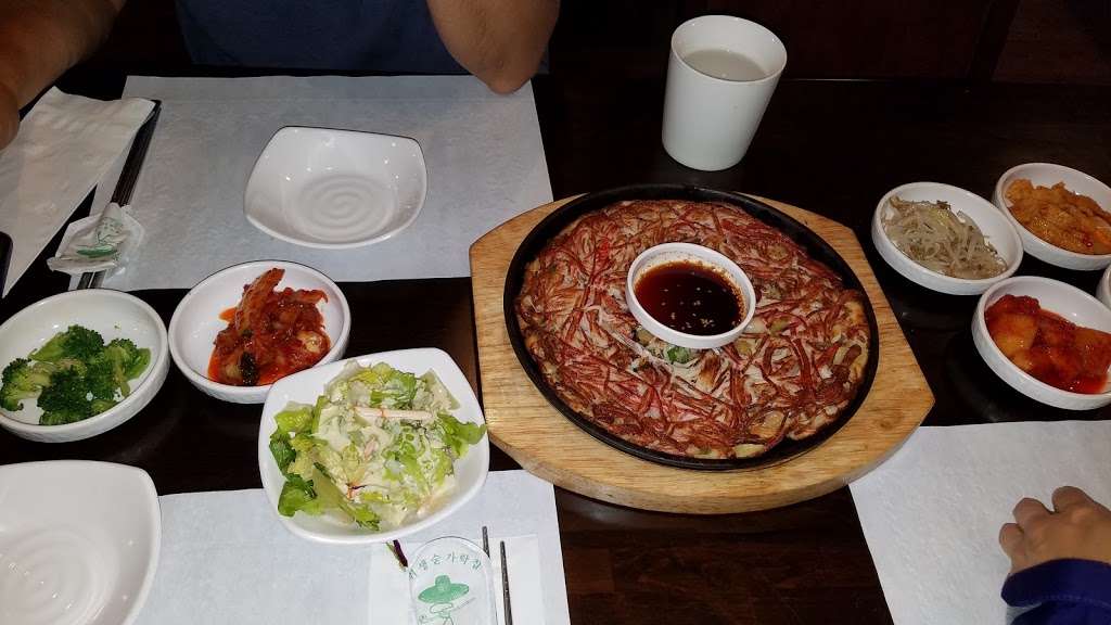 BBB Tofu House | 5140 W Colonial Dr, Orlando, FL 32808, USA | Phone: (407) 723-8299