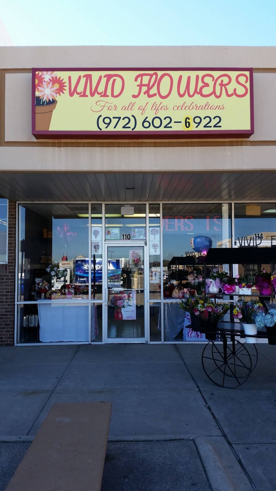 Vivid Flowers | 817 W Pioneer Pkwy #110, Grand Prairie, TX 75051, USA | Phone: (972) 602-6922