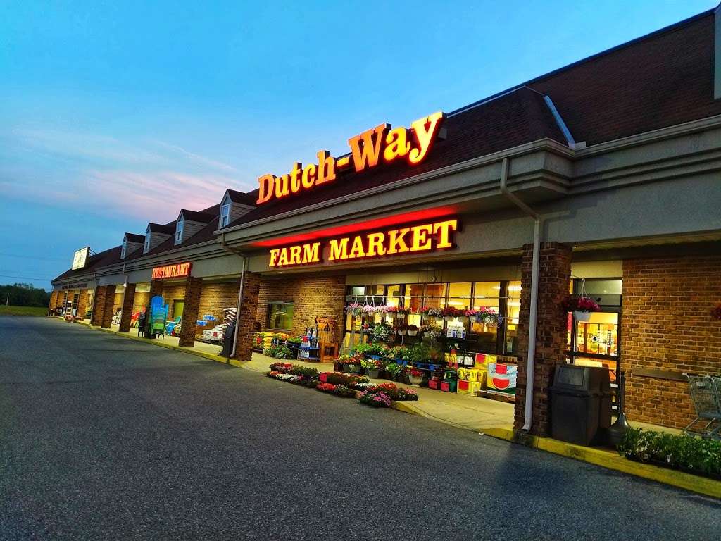 Dutch-Way Farm Market - Schaefferstown | 2495 Stiegel Pike, Schaefferstown, PA 17088, USA | Phone: (717) 949-3400