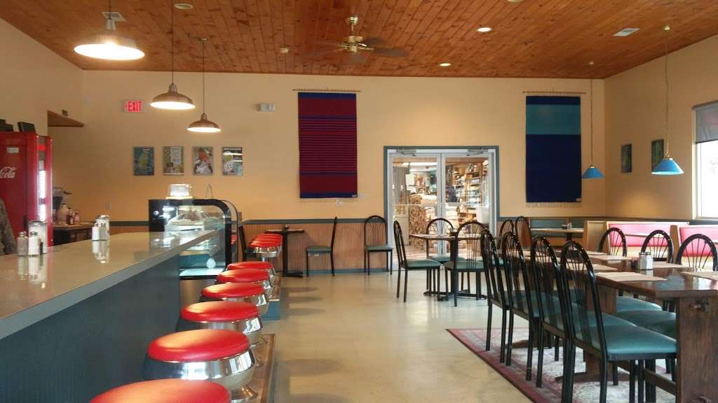 Gerards Cafe | 119 Kirks Rd, Narrowsburg, NY 12764, USA | Phone: (845) 252-5119