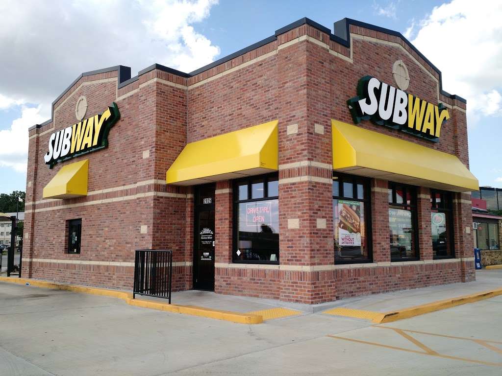 Subway Restaurants | 2105 Taney St, North Kansas City, MO 64116 | Phone: (816) 471-6939