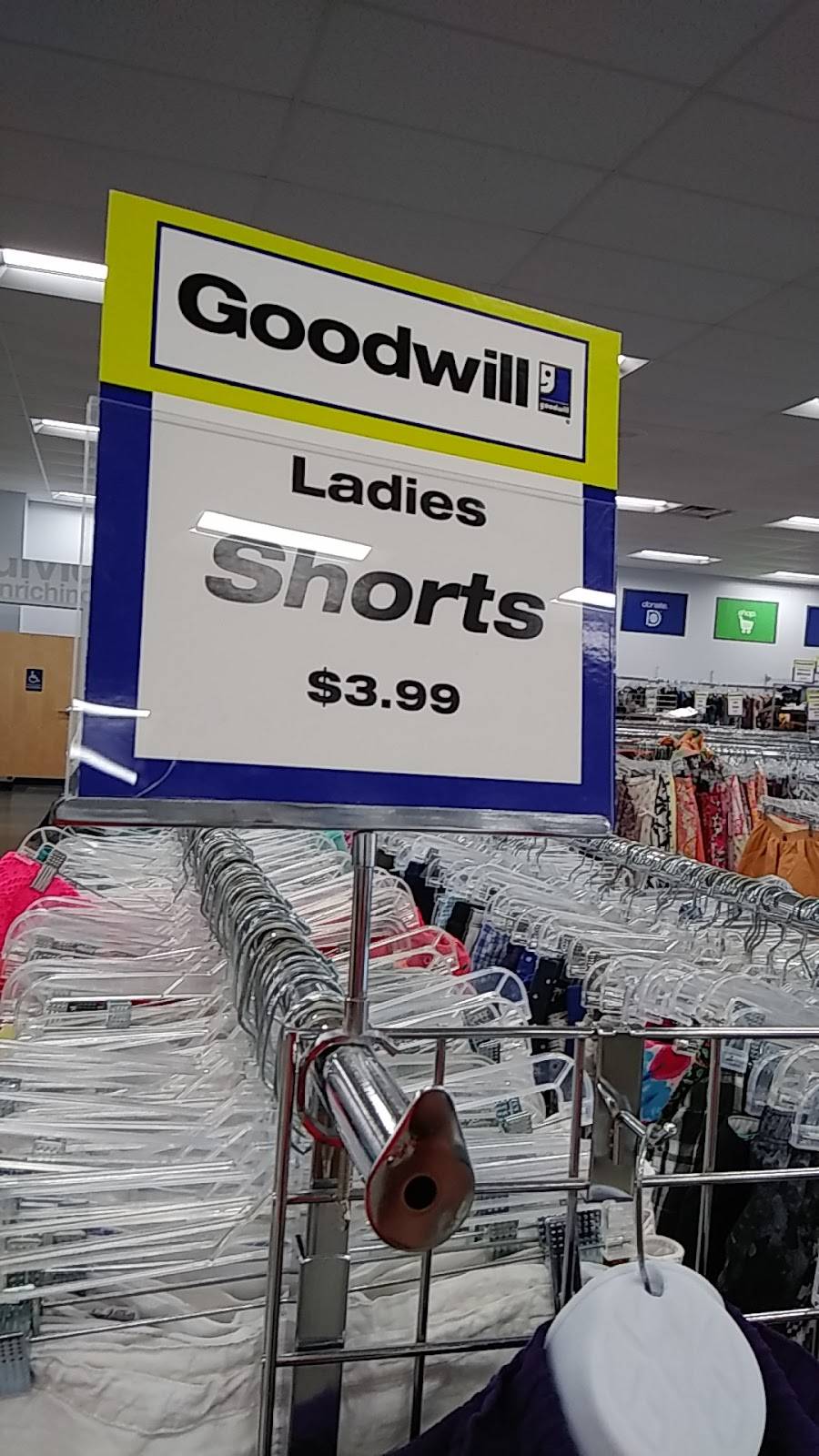 Goodwill Virginia Center Retail Store | 10231 Washington Hwy, Glen Allen, VA 23059 | Phone: (804) 823-7401