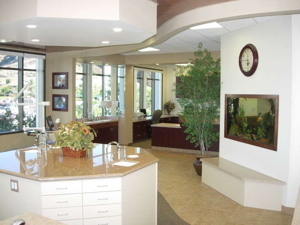 James M Meeks, DDS, MS, Inc. | 800 Corporate Dr #220, Ladera Ranch, CA 92694, USA | Phone: (949) 347-2525