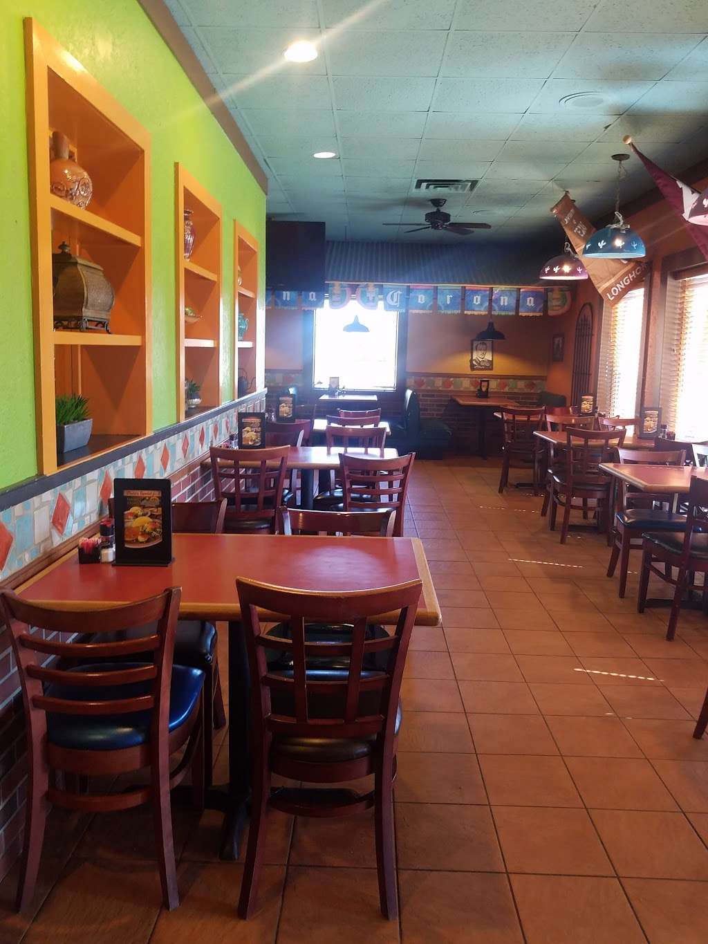 Iguanas Ranas Cantina | 3121 Palmer Hwy, Texas City, TX 77590 | Phone: (409) 995-0594