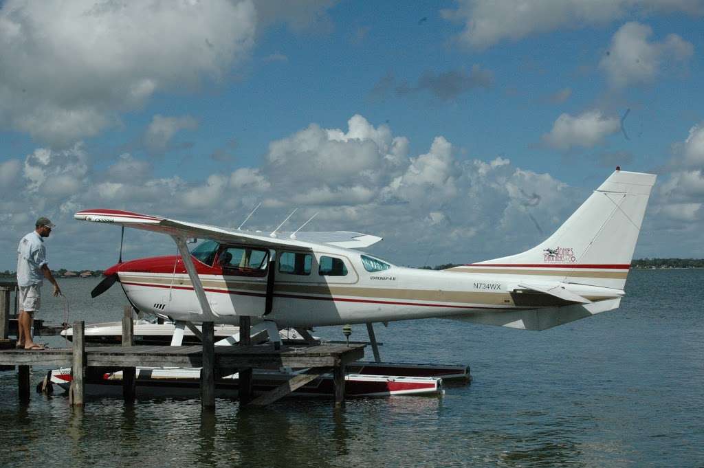 Jones Brothers Air & Seaplane Adventures | 150 E Ruby St, Tavares, FL 32778, USA | Phone: (352) 508-1800