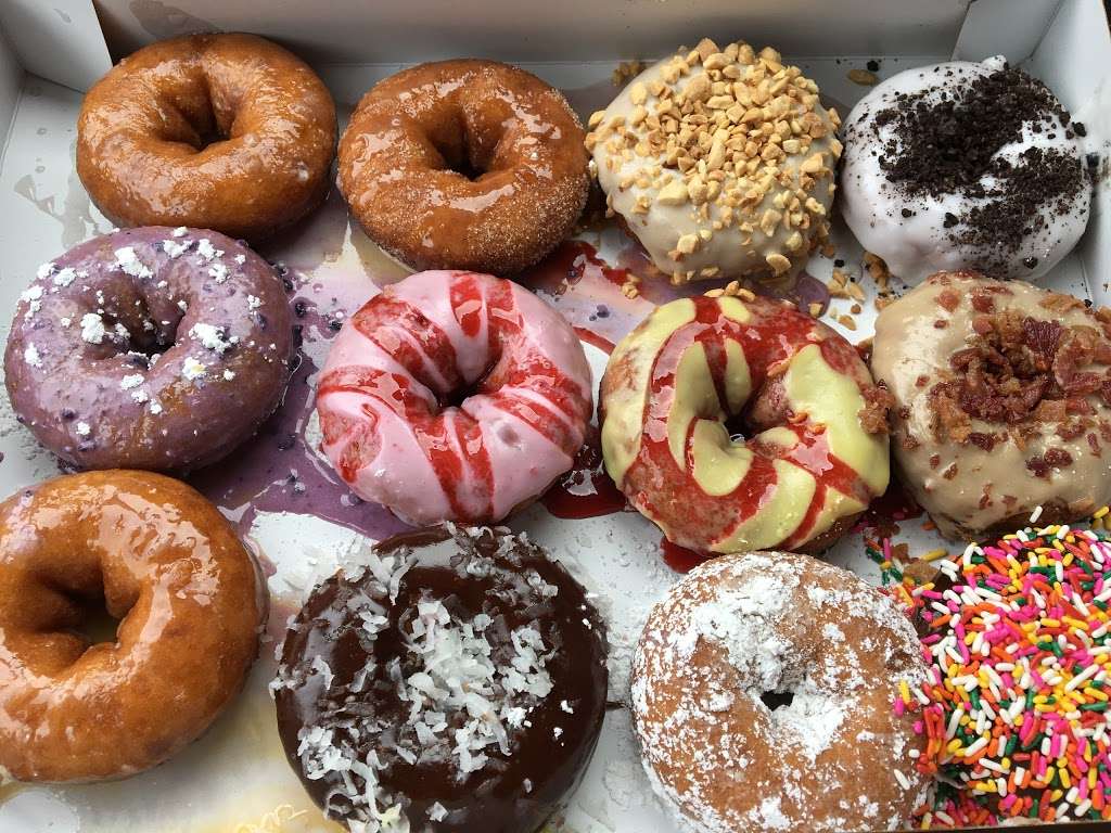 Duck Donuts | 300 Elden St A, Herndon, VA 20170, USA | Phone: (703) 707-8496