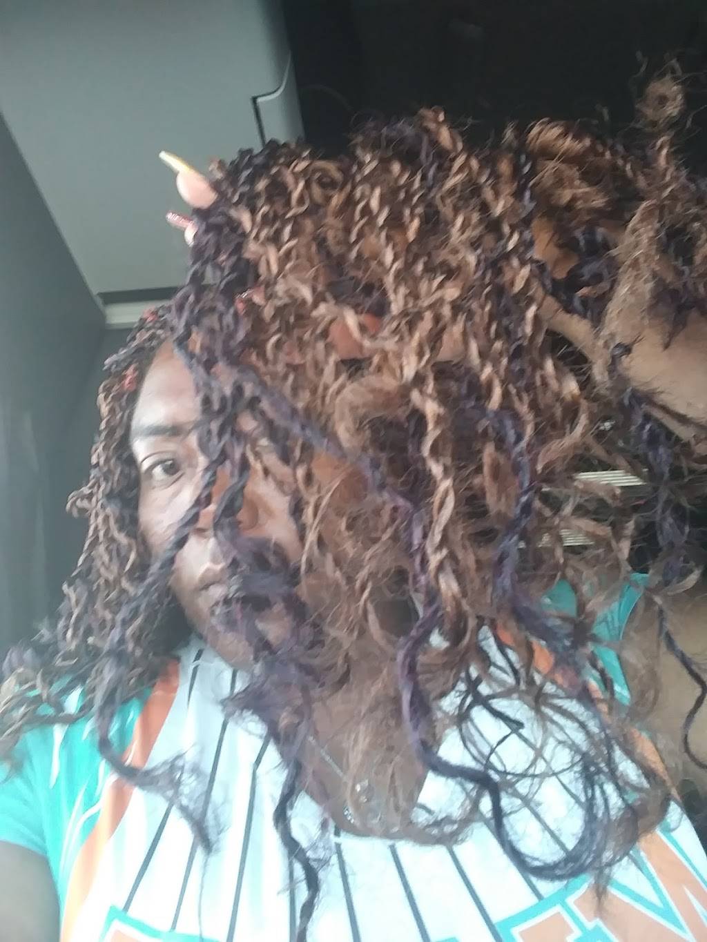 Taslim African Hair Braiding | 4515 Village Fair Dr, Dallas, TX 75224, USA | Phone: (214) 371-2002