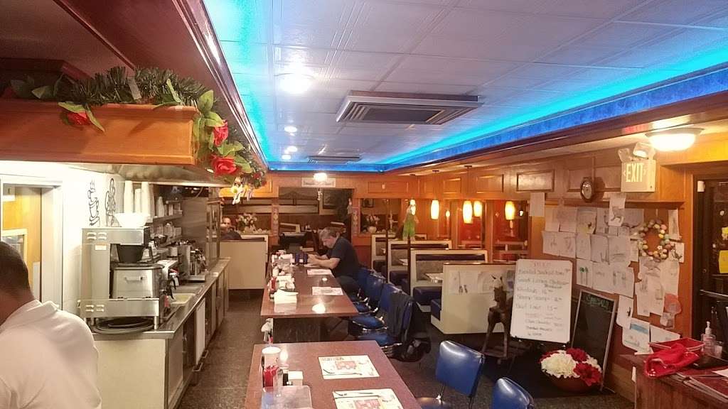 Red Rose Diner | 1102 US-22, Phillipsburg, NJ 08865, USA | Phone: (908) 777-3636