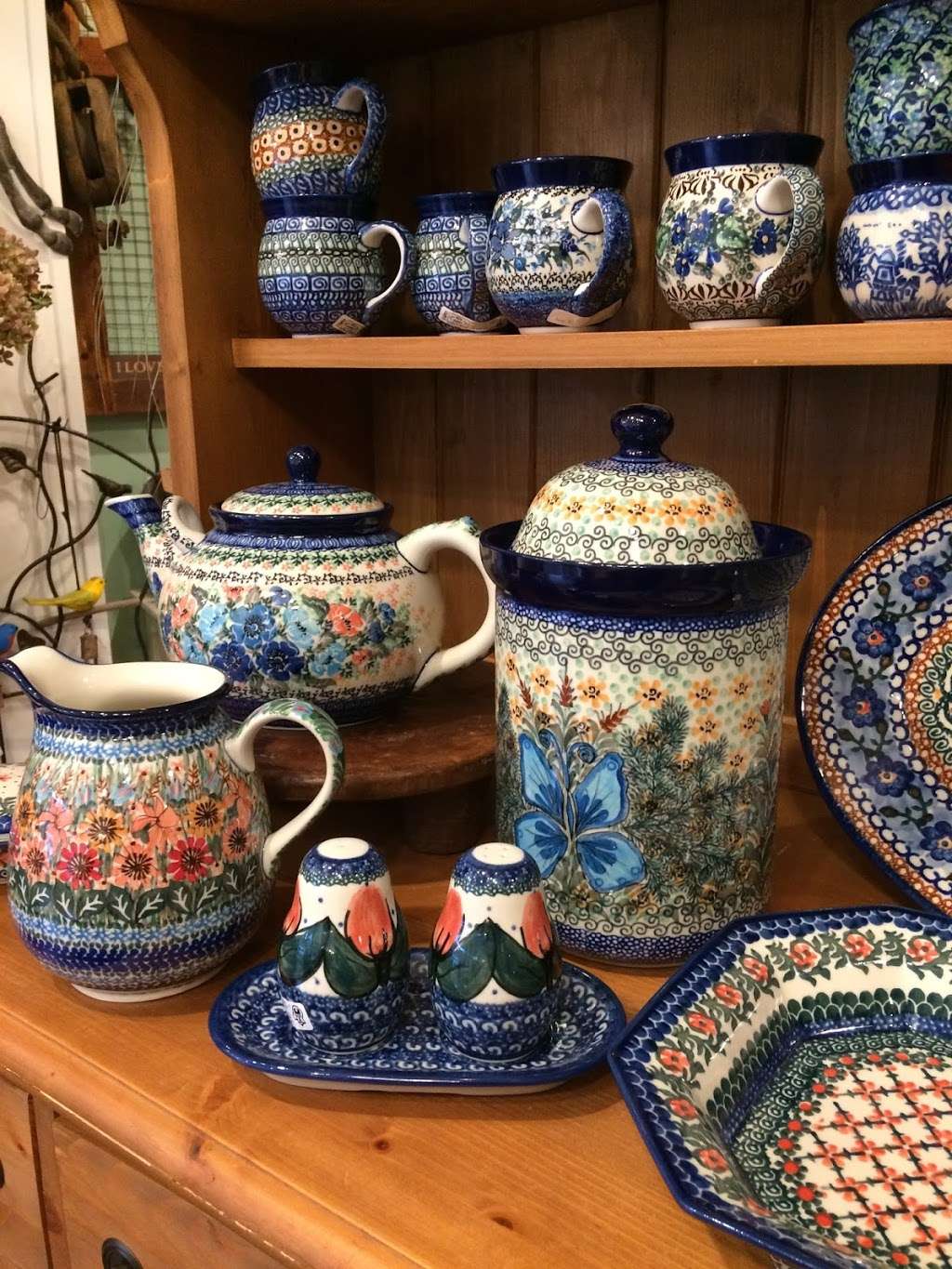 The Pottery Corner | 229 Haverford Ave, Narberth, PA 19072, USA | Phone: (484) 674-7893