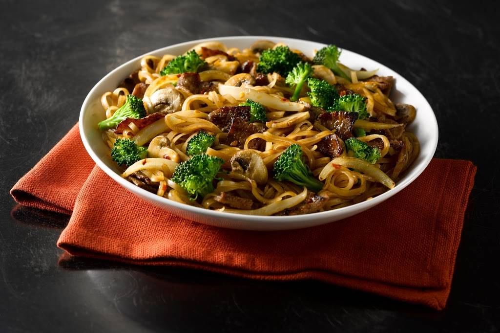 HuHot Mongolian Grill | 8336 E, Northfield Blvd, Denver, CO 80238, USA | Phone: (303) 307-1448