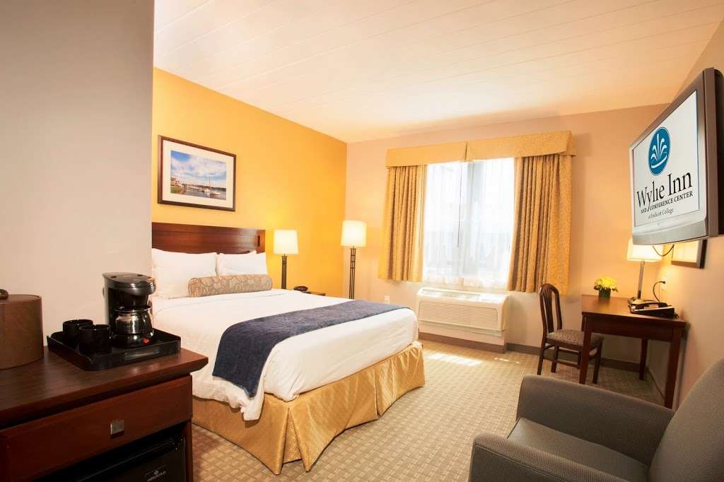 Wylie Inn and Conference Center | 295 Hale St, Beverly, MA 01915, USA | Phone: (866) 333-0859