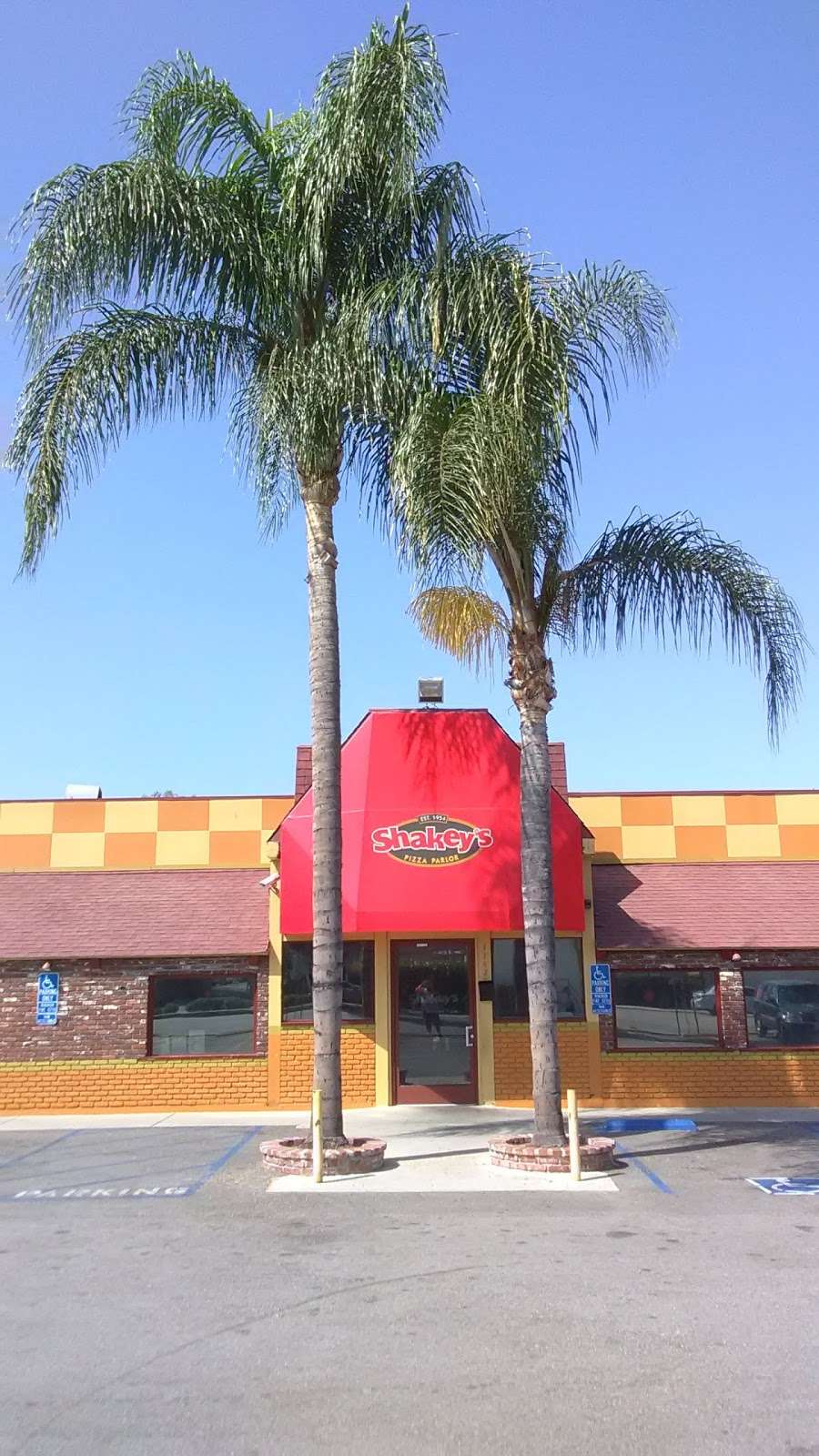 Shakeys Pizza Parlor | 11420 Valley Blvd, El Monte, CA 91731 | Phone: (626) 350-4411