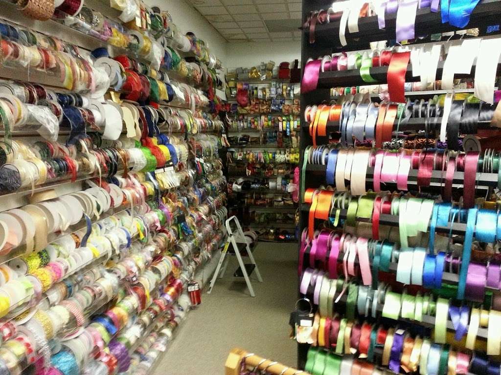 Ampelco Ribbon & Napkin Company | 1536 Brook Dr Suite F, Downers Grove, IL 60515 | Phone: (630) 620-5830