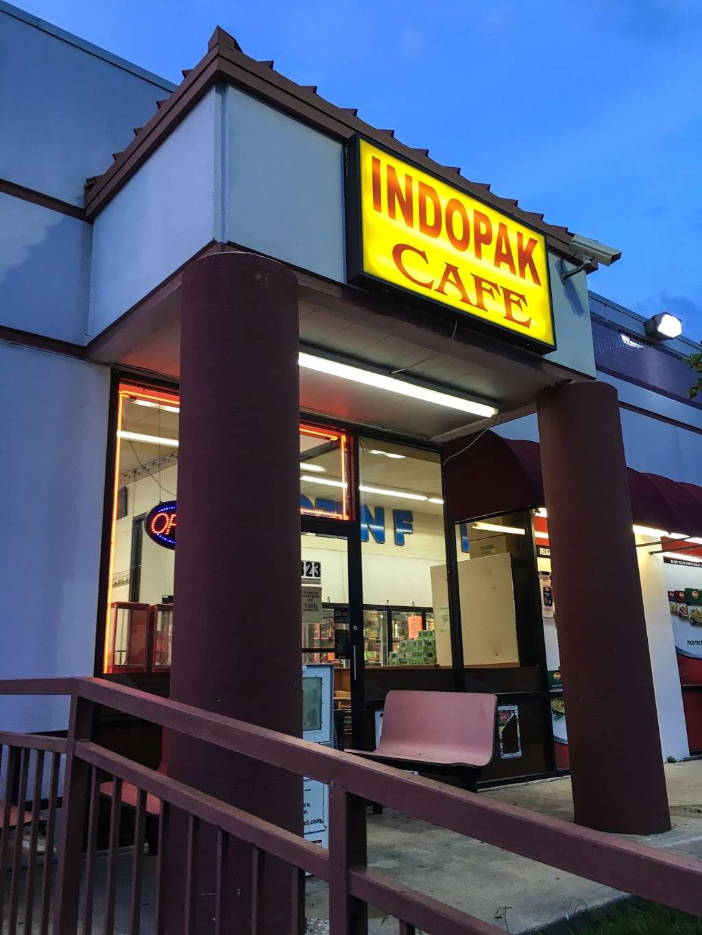 IndoPak Cafe | 323 E Polk St, Richardson, TX 75081, USA | Phone: (972) 644-2200